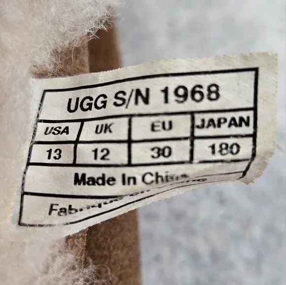🐢 UGG Retro Cargo Winter Boots Little Girl Size 13 Brown Leather Sheepskin. VGC