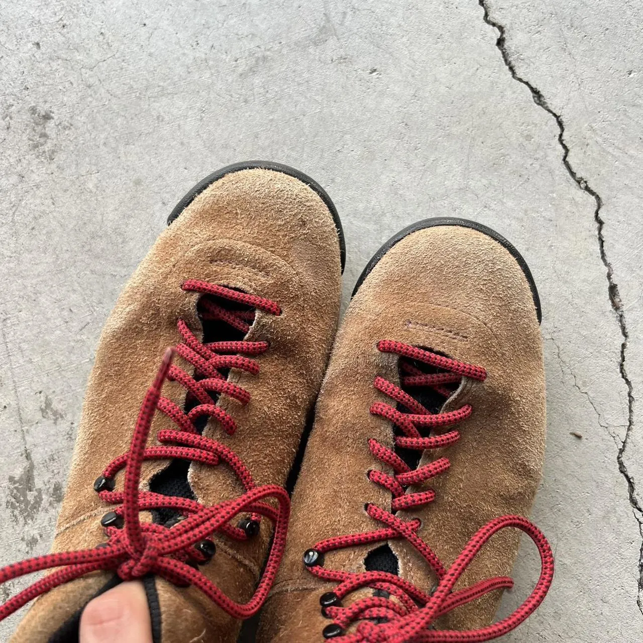 00s Nike Red Lace Hiking Boots- M's 7, W's 8.5