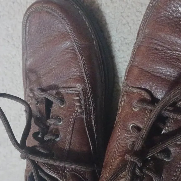 10W Bass Mens Brown Shoes