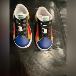 2022 Suede 'Layers - Blazing Blue Varsity Green Size 4Y