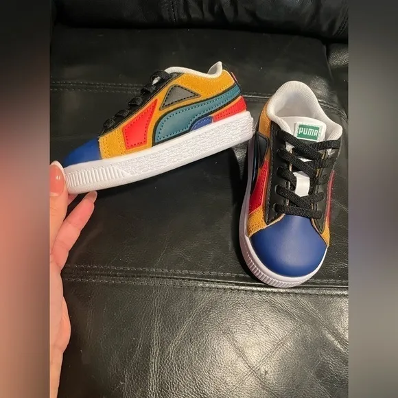 2022 Suede 'Layers - Blazing Blue Varsity Green Size 4Y