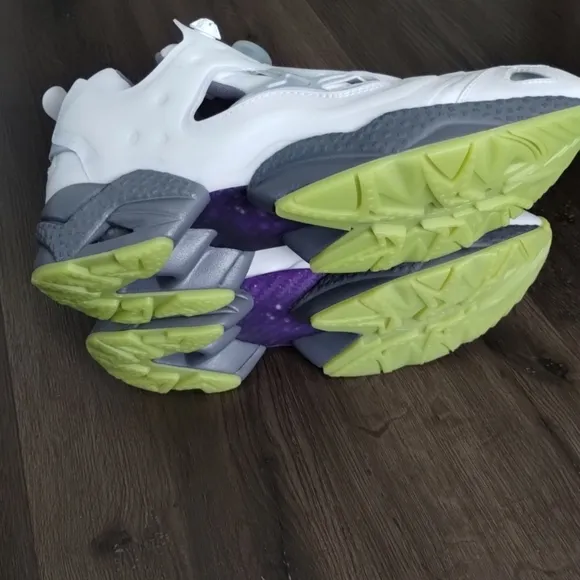 7.5, 9 Reebok Instapump Fury 95 White Glow in the Dark Mens Shoes GZ1615 Running