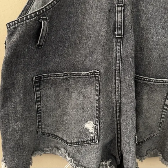 Abercrombie &amp; Fitch Gray Denim Short Overalls Size L