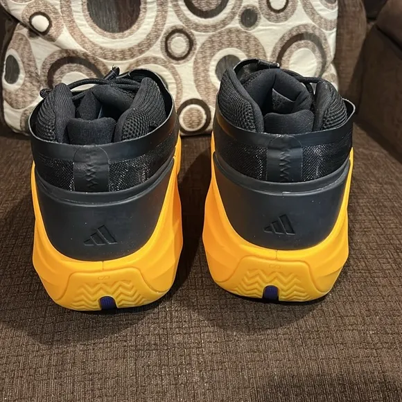 Adidas Crazy Iiinfinity Collector’s Bold Yellow and Black Athletic Shoes