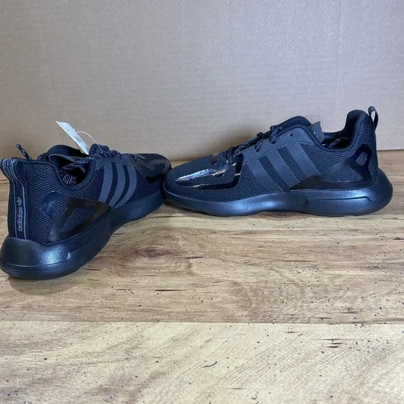 Adidas Originals ZX 2K FLUX C Kids Size 2.5 Sneakers Black School Shoes Athletic
