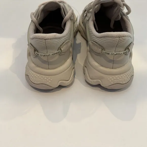 adidas Ozweego Athletic Shoes Mens Size 4.5 Womens 5.5 Running Beige Tan FX6029