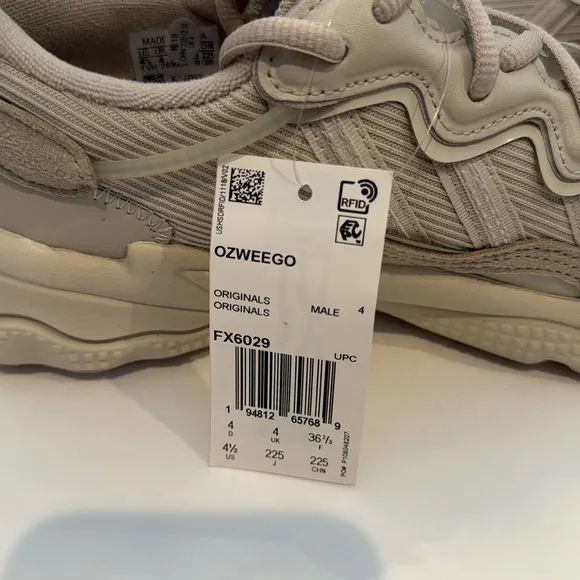 adidas Ozweego Athletic Shoes Mens Size 4.5 Womens 5.5 Running Beige Tan FX6029