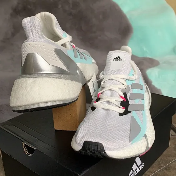 ADIDAS RUNNING SHOES WMNS