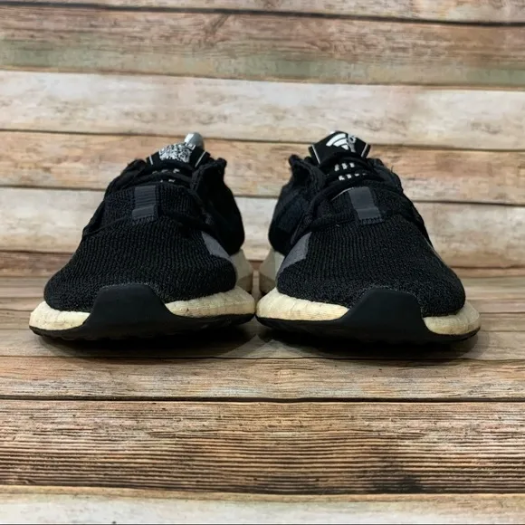 Adidas Senseboost GO Athletic Shoes