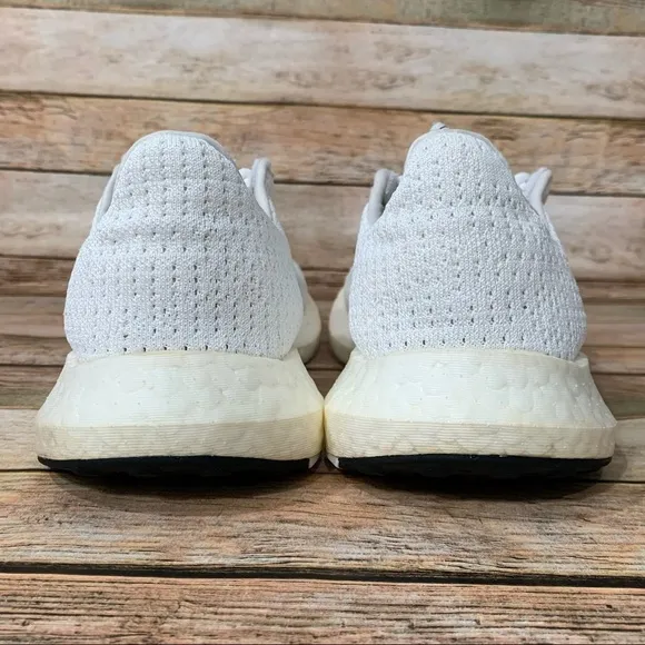 Adidas Senseboost GO Athletic Shoes
