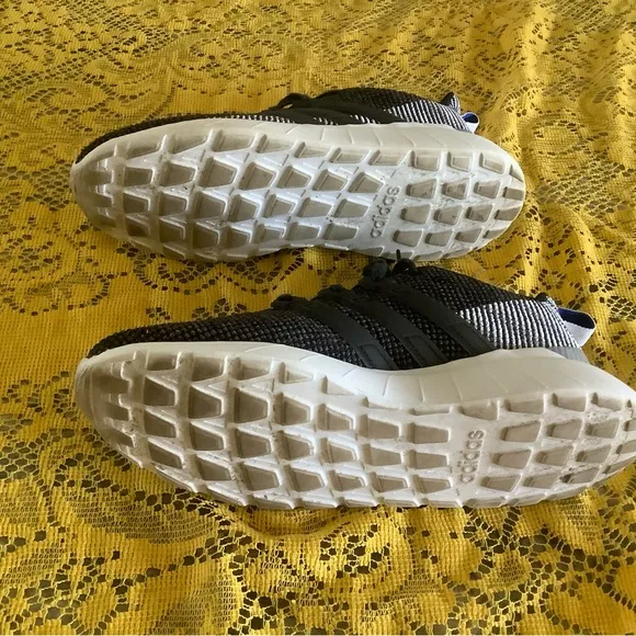 Adidas sneakers black size 8