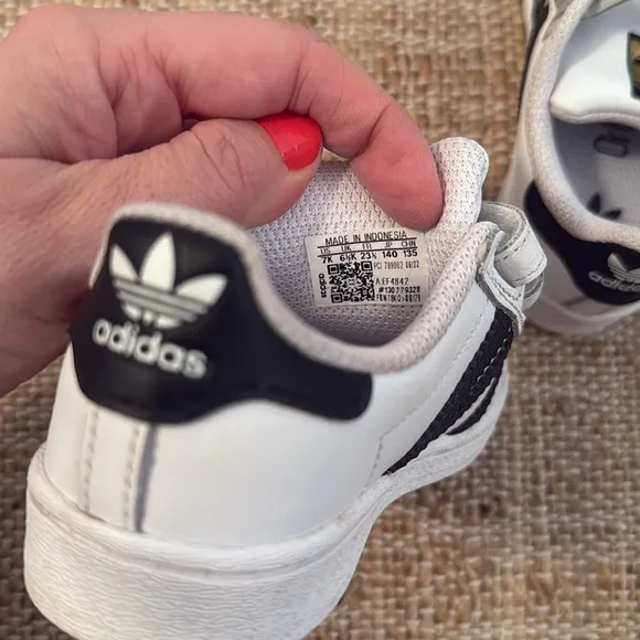 Adidas Superstar Sneakers Shoes White Black Size 7 toddler