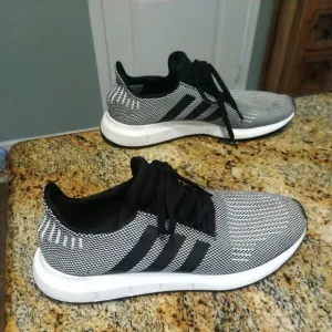 Adidas Swift Run B37734 Black/White Oreo Men's Running Sneakers Sz 13 M Shoes