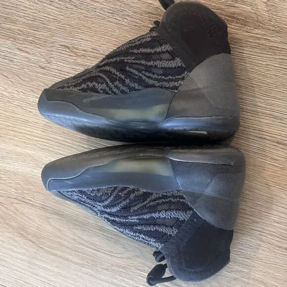 Adidas Toddler Baby Yeezy QNTM 'Onyx' GX1319 Size 5K Sneakers Shoes EUC