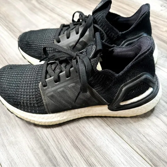 Adidas Ultraboost 19 Sneaker - Running Shoes