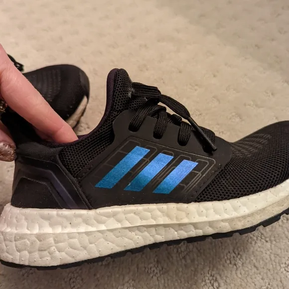Adidas Ultraboost 20 kids running shoes. Black. Kids sz 1. Good used condition