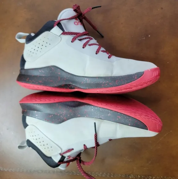 ADISAS Gray Red Men's Athletic Shoes size 5 1/2