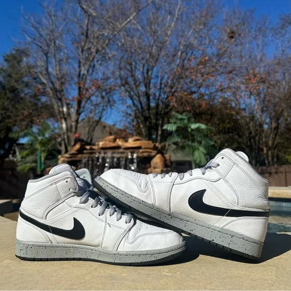 Air Jordan 1 Mid White Cement - Size 11‎ Men’s