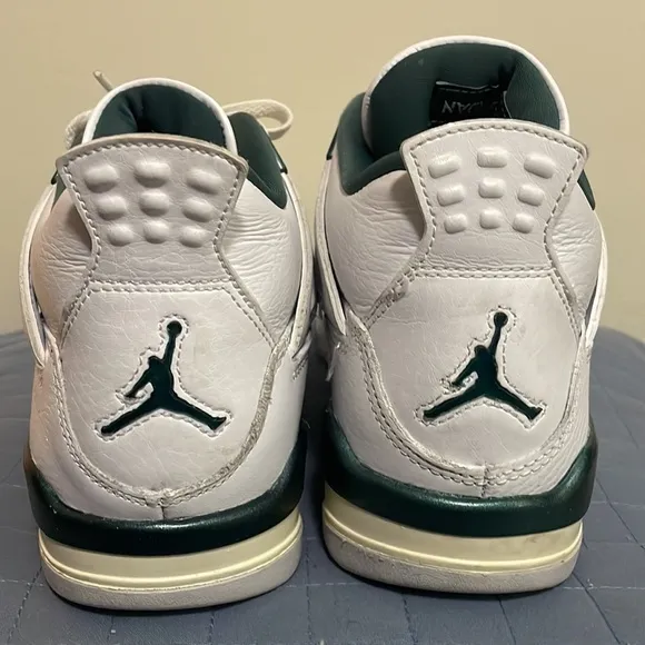 Air Jordan 4 Retro Oxidized Green (GS) Youth 5.5 like new very good condition
