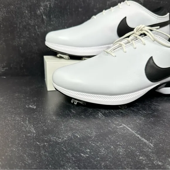 AIR ZOOM VICTORY TOUR 2 WHITE BLACK MENS LEATHER SPIKED GOLF SHOES SIZE 11.5 NEW
