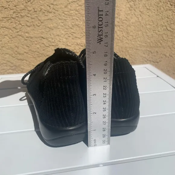 Alegria black suede shoelace shoes size 8-8.5 ( European 38)