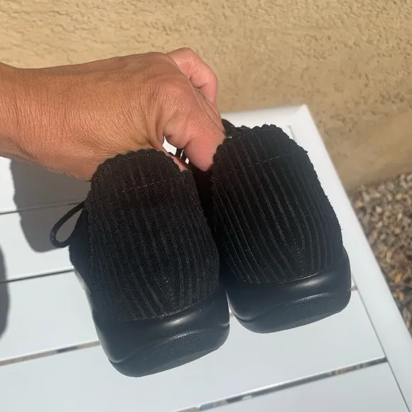 Alegria black suede shoelace shoes size 8-8.5 ( European 38)