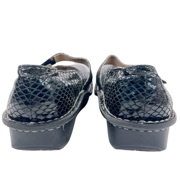 Alegria Women’s Black Leather Embossed Snake Print Mary Jane Shoes