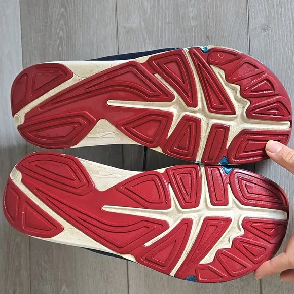 Altra Navy Paradigm 5  Running Shoes with Red Accents Sneakers Shoes Sz 13
