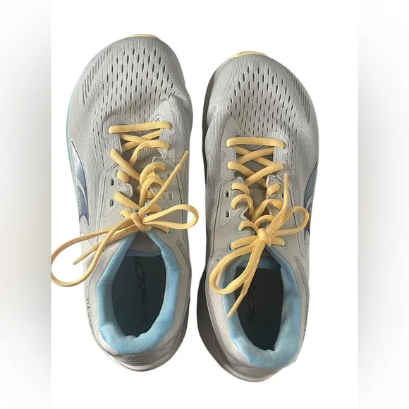 Altra Women's VIA Olympus Running Shoes Size 9.5 Light Grey with Orange and Blue