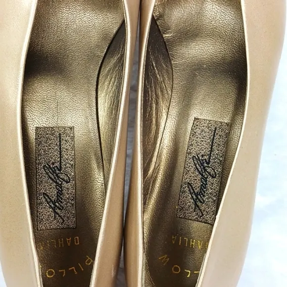Amalfi Dahlia Taupe Gold Leather Heels Women's Shoes Size 9 Made in Italy