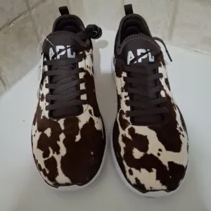 APL Iconic Phantom Athletic Sneaker Deep Brown/White/Cow Hair Shoes Size 7