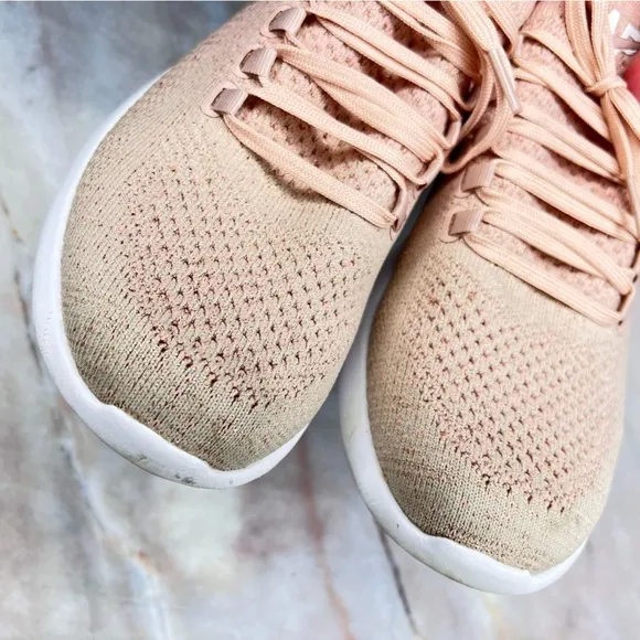 APL Techloom Breeze Knit Sneakers Shoes 9