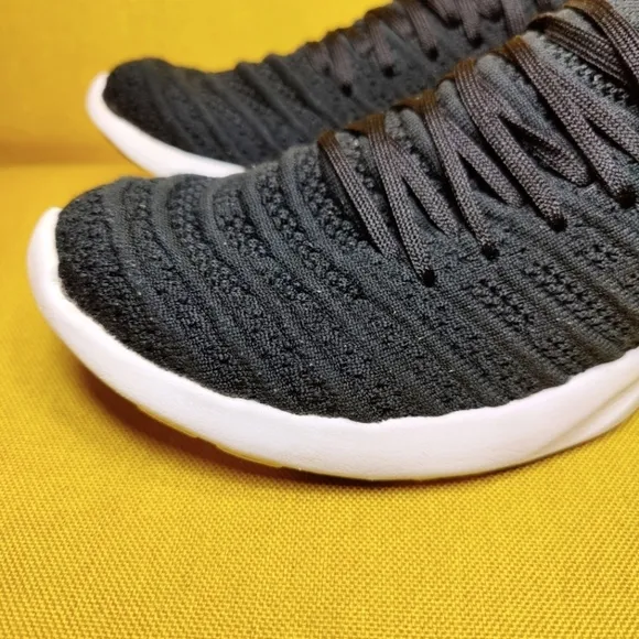 APL TechLoom Wave Black White Sneakers Women's Shoes Size 9.5
