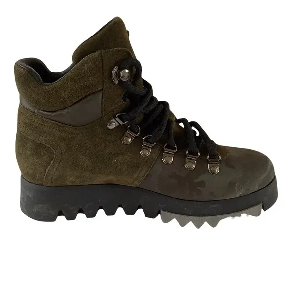 Aquatalia Darya Hiking Trail Boots Camo Luxury NWOT Lug Sole Made in Italy