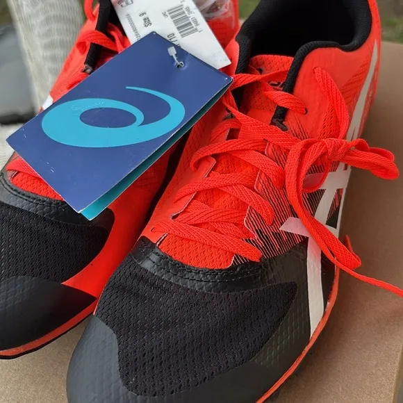 ASICS Men's Black and Orange Running Shoes track, and field