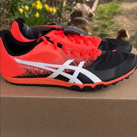 ASICS Men's Black and Orange Running Shoes track, and field