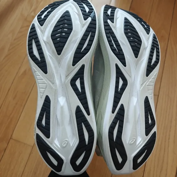 Asics Mens Superblast 2 1013A142 White Running Shoes Sneakers Size 13