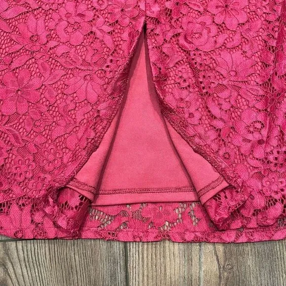 Azazie Skirt Women's Size A16 Pink Lace100% Polyester Floral Back