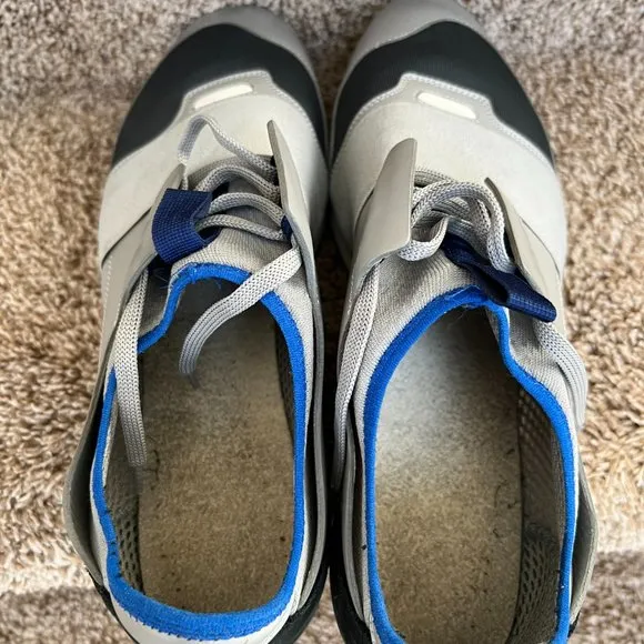 Balenciaga Men's Race Runner Multicolor Sneakers Shoes.
