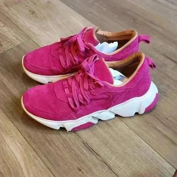 Band of Gypsies pink suede fucsia snickers shoes size 38