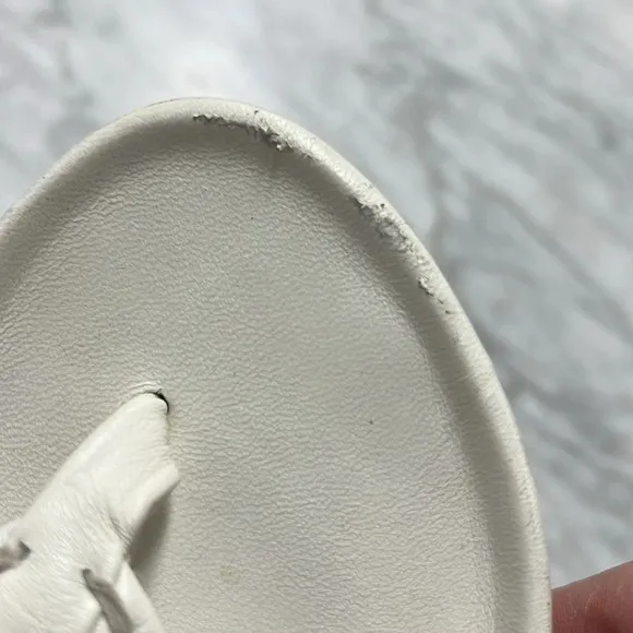 Beek White Leather Flip Flops Size 8 Thong Sandal