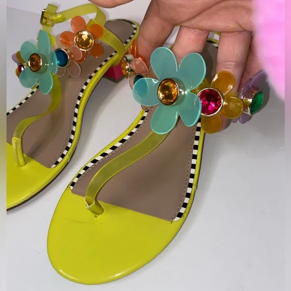 Betsey Johnson Yellow Alanni Sandals w/ Rhinestone Flower Embellishments Size 7