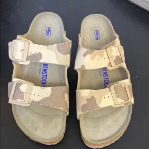 Birkenstock Tan and Cream Sandals with Adjustable Buckles