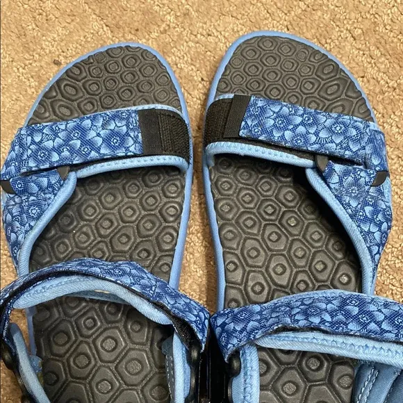 Blue and Black Rafters Size 7 Sport Sandals with Ankle Strap