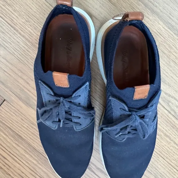 Blue Oxfords with Unique Lacing System and Comfortable Sole