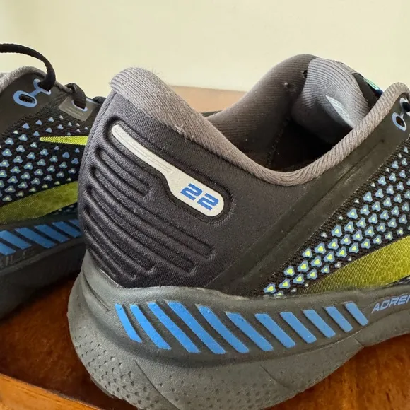 Brooks Adrenaline GTS 22 Black and Blue Running Shoes