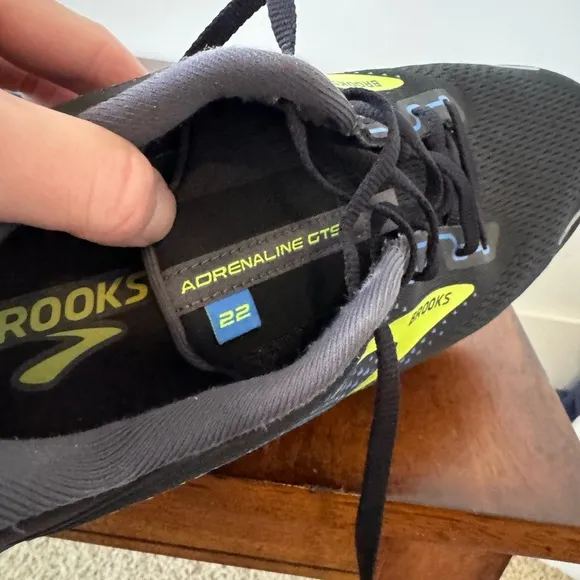 Brooks Adrenaline GTS 22 Black and Blue Running Shoes