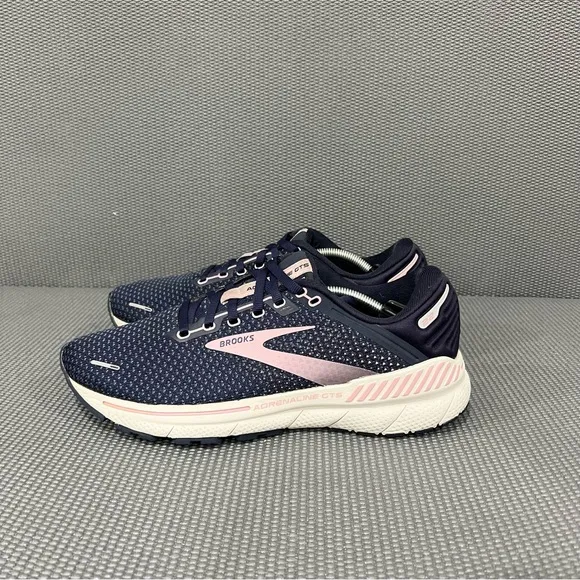 Brooks Adrenaline GTS 22 Womens Athletic Running Shoes Size 10 Navy Blue Purple