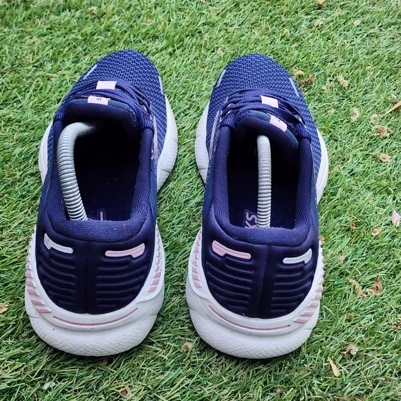 BROOKS ADRENALINE GTS 22 - Women's Athletic Shoes - SIZE 7.5B