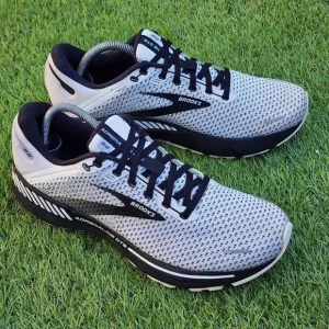 BROOKS ADRENALINE GTS 22 - Women's Athletic Shoes - SIZE 11B
